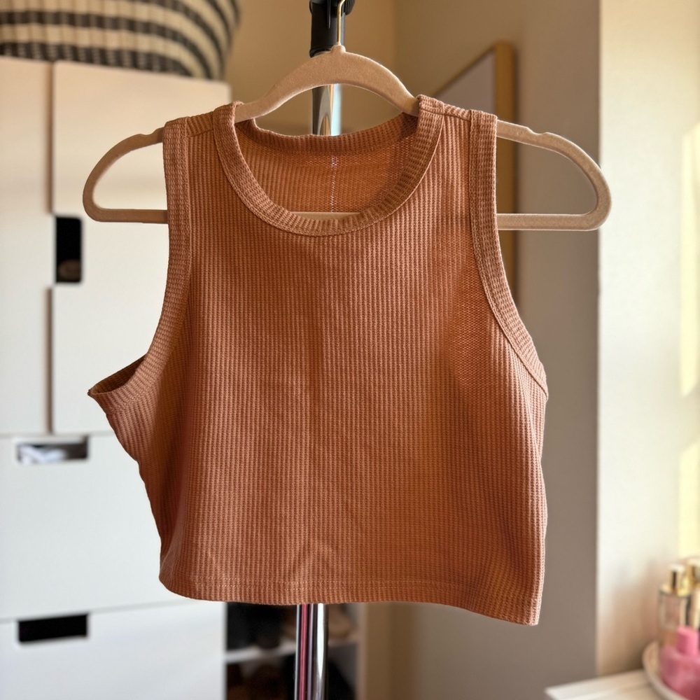 Women’s Summer Sprint Set Light Brown Crop Tank Top and High Waisted Short